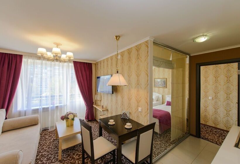 شقة غرفة واحدة, Art Hotel Karelia