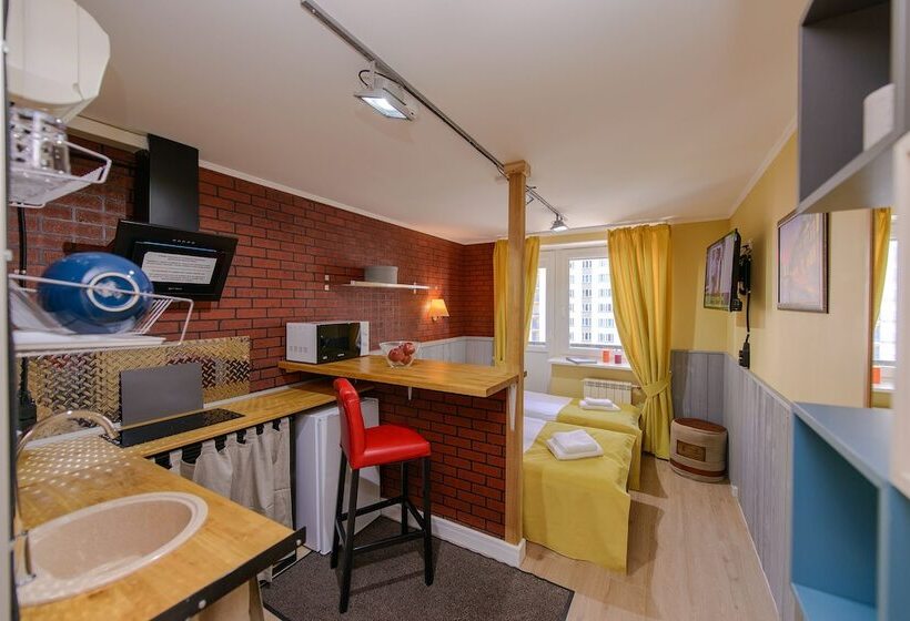 إستوديو قياسى, Art Hotel Karelia