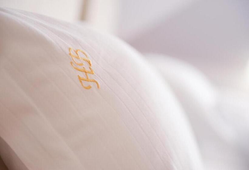 غرفة قياسية, Bulevard Predeal