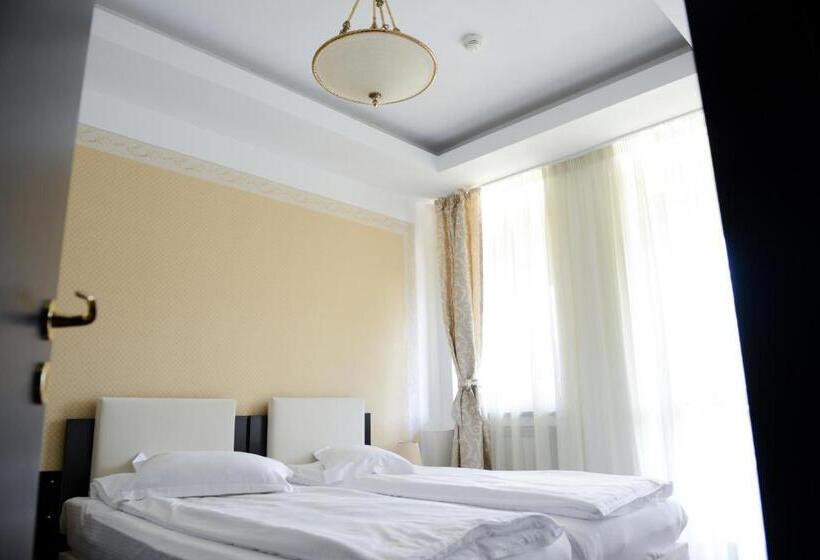 جناح, Bulevard Predeal