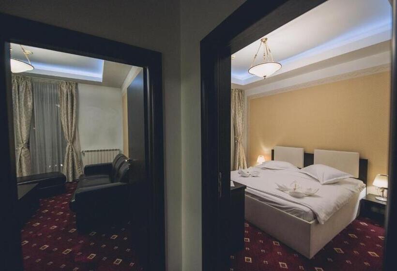 جناح, Bulevard Predeal