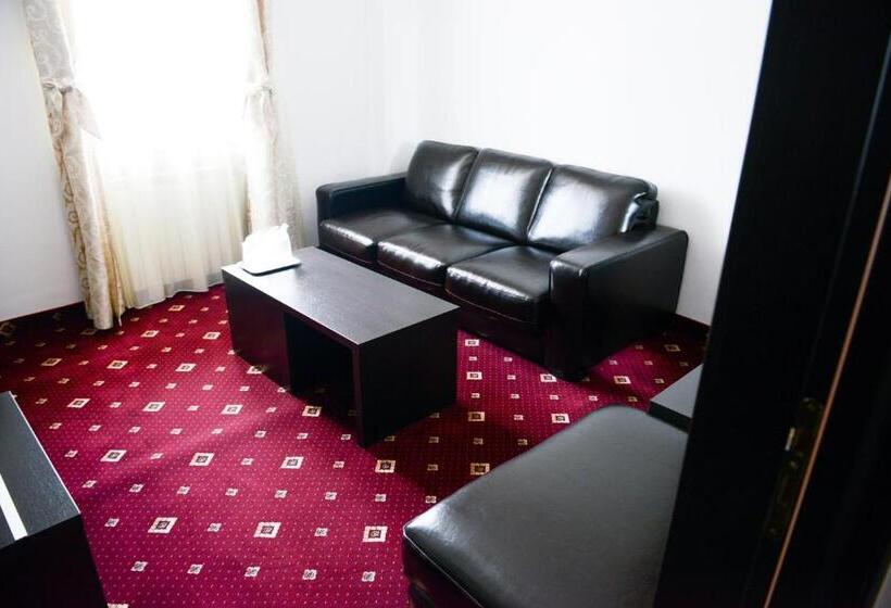 شقة غرفة واحدة, Bulevard Predeal