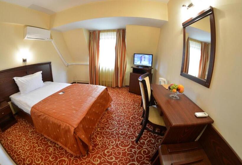 غرفة إقتصادية فردية, Central