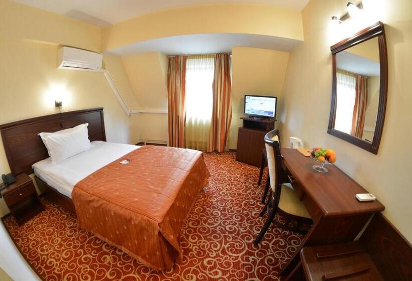 غرفة إقتصادية فردية, Central