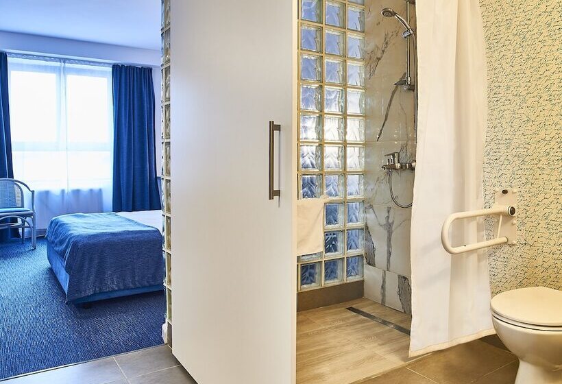 スタンダードルーム, Continental Forum Tirgu Mures