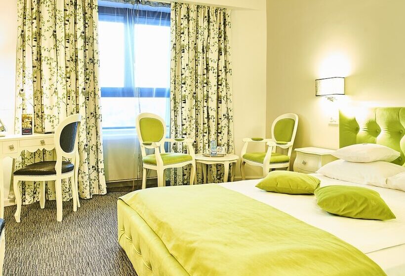 Номер Deluxe, Continental Forum Tirgu Mures