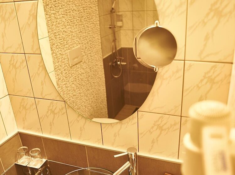 スイート, Continental Forum Tirgu Mures