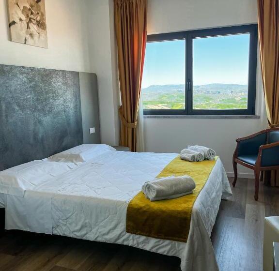 اتاق استاندارد, Joli