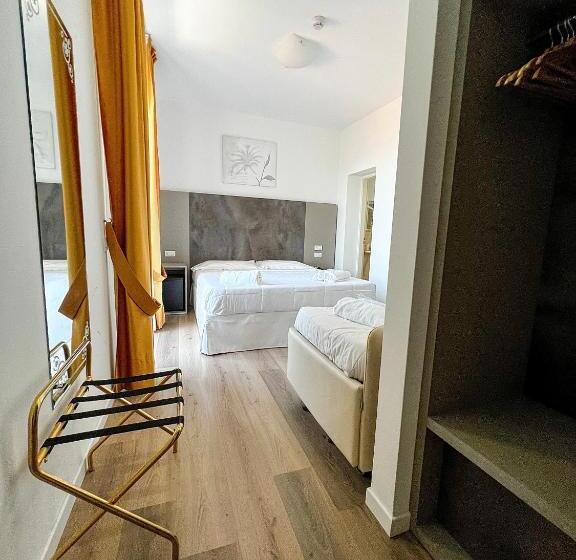 اتاق استاندارد سه نفره, Joli