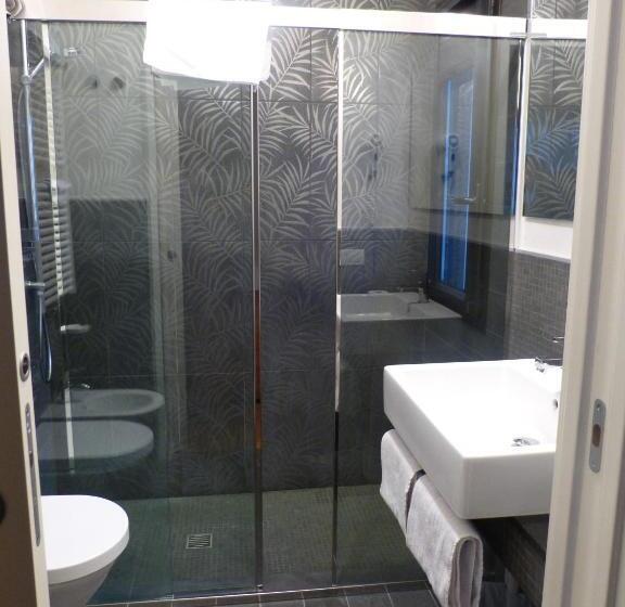 اتاق سوپریور, Joli