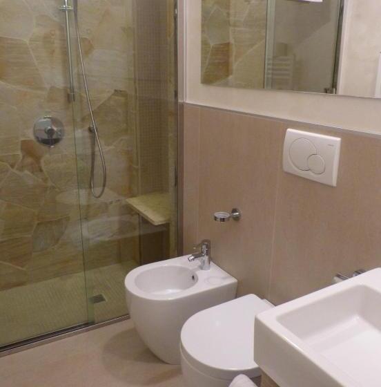 اتاق سوپریور, Joli