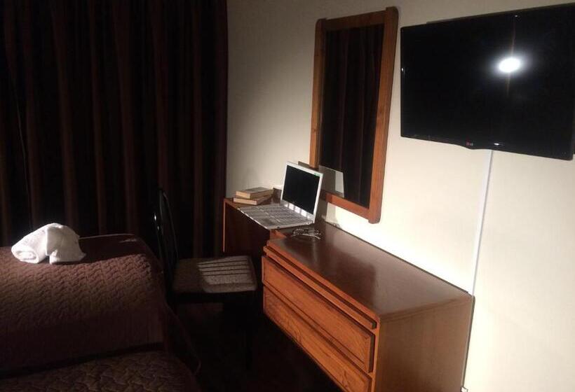 스탠다드 룸, Meia Lua