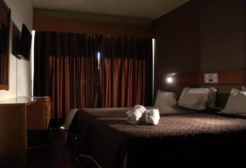 Standardzimmer, Meia Lua