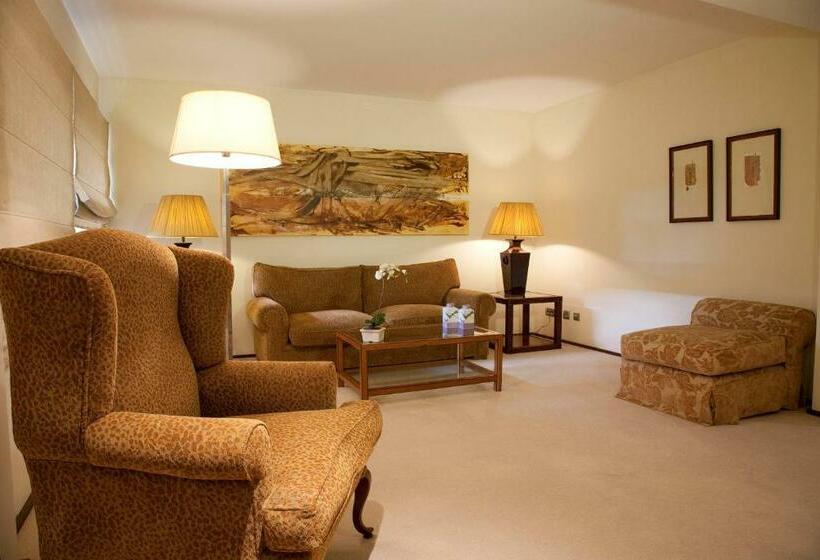 סוויטה, Santana Hotel & Spa