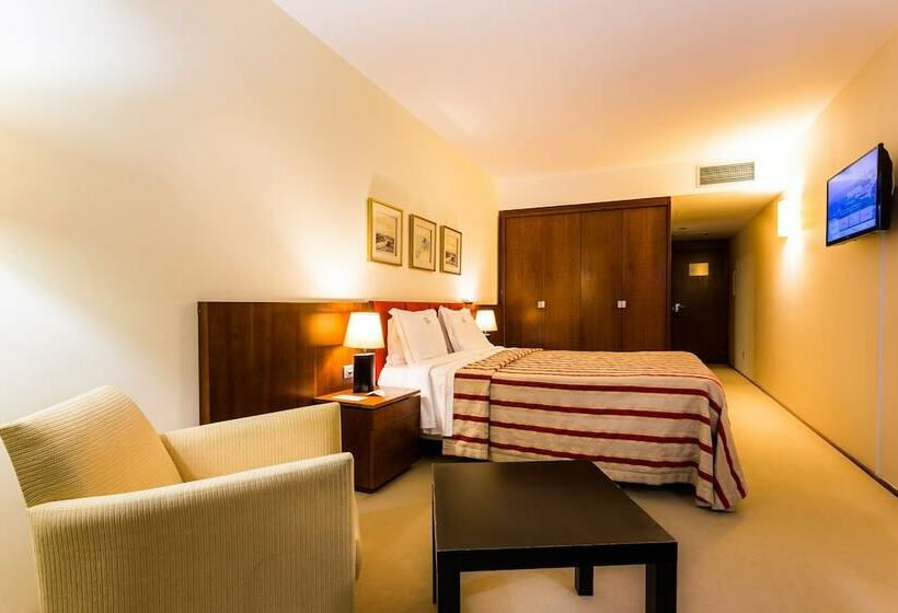 חדר סטנדרט לשלושה, Santana Hotel & Spa