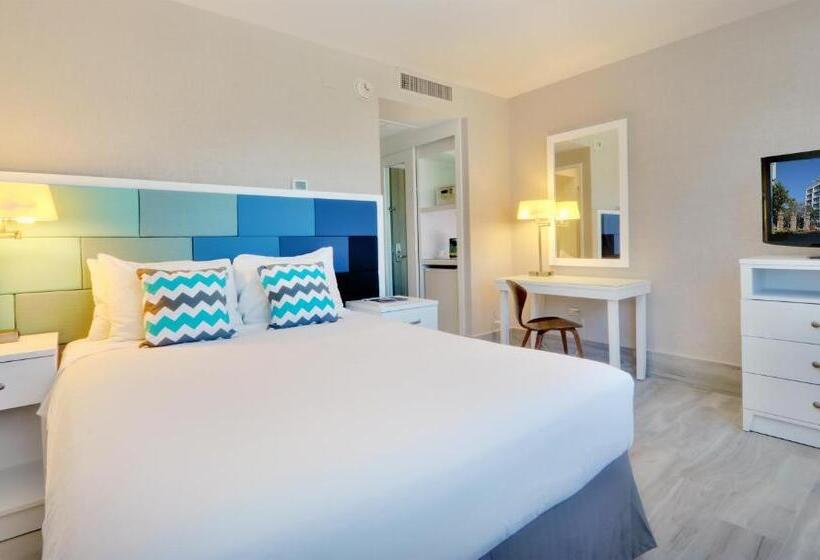 اتاق راحتی, The Wave Hotel At Condado