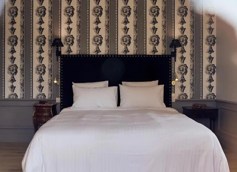 プールの見えるデラックスルーム, Castel Bois Marie, Maison D Hôtes
