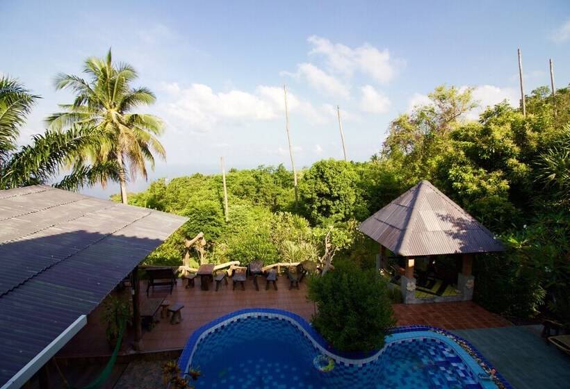 اتاق استاندارد با چشم‌انداز استخر, Sairee View Resort