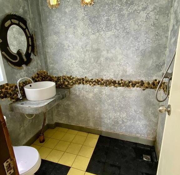 اتاق استاندارد با چشم‌انداز استخر, Sairee View Resort