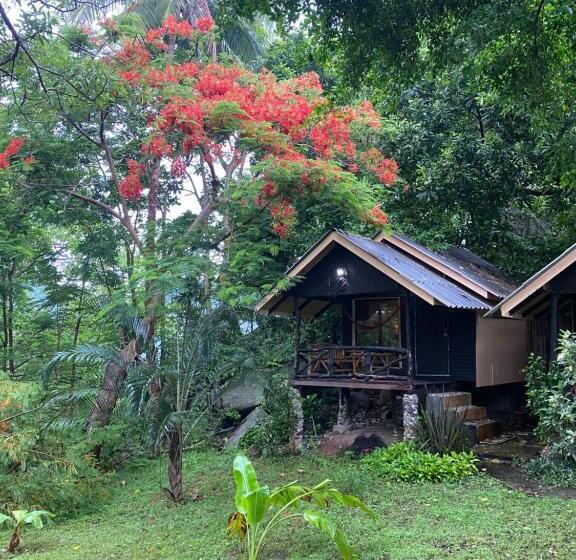 بانگلوی استاندارد, Sairee View Resort