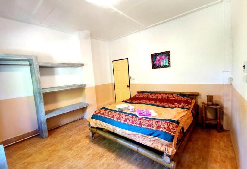 اتاق لوکس خانوادگی, Sairee View Resort