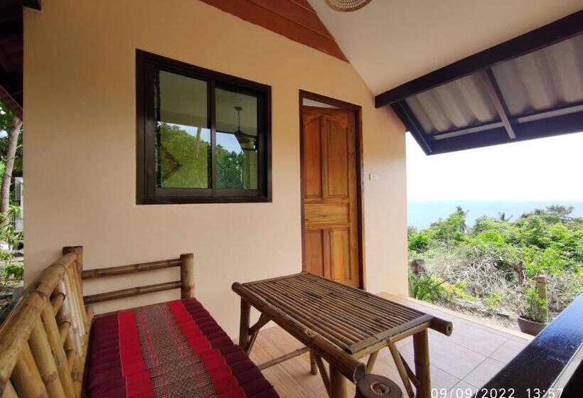 بانگلوی استاندارد با چشم‌انداز دریا, Sairee View Resort