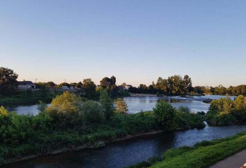 デラックスルーム, Le Cher Passant