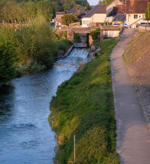 デラックスルーム, Le Cher Passant