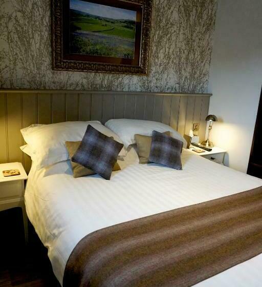 标准间, The Game Cock Inn