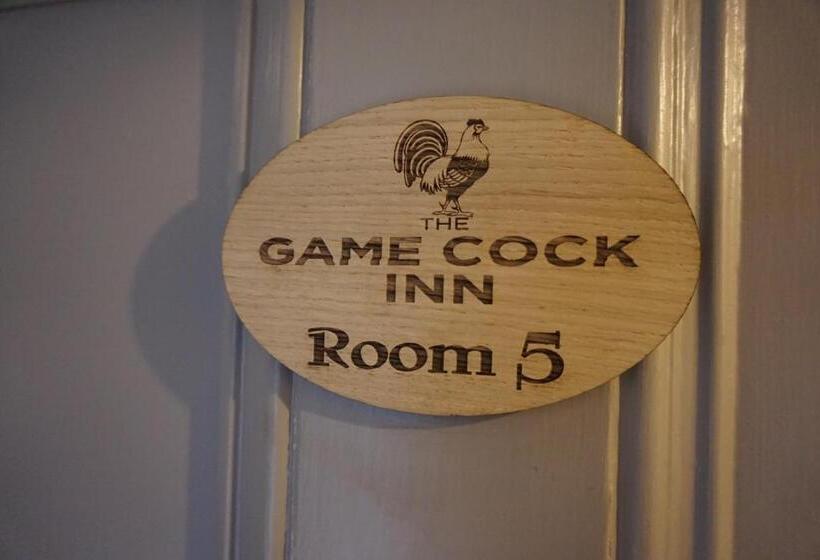 标准单人间, The Game Cock Inn