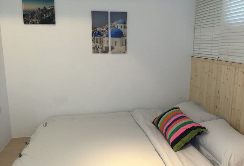 اتاق لوکس چهار تخته, Summerwings