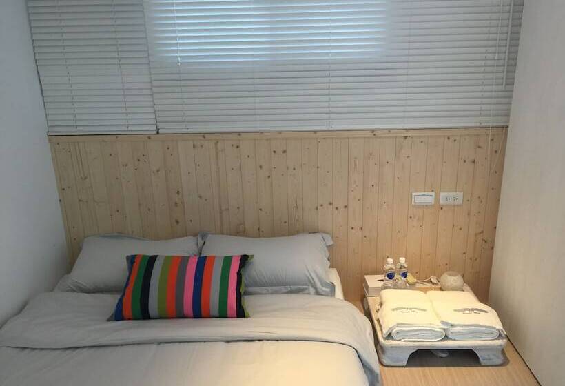 اتاق لوکس چهار تخته, Summerwings