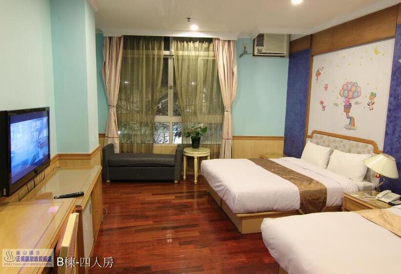 اتاق استاندارد چهار تخته, Jenq Yang Hotspring
