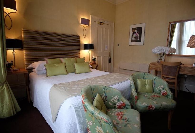 Номер Клуб, Lypiatt House