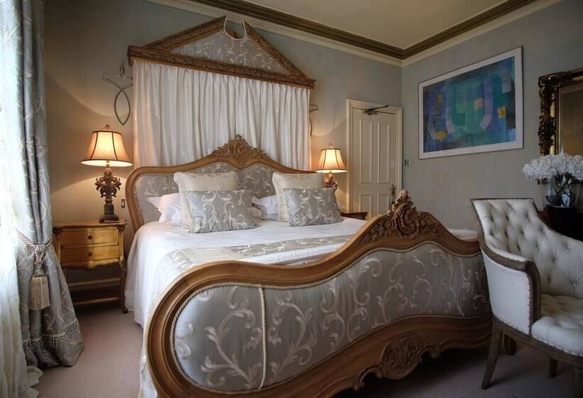 Номер Премиум, Lypiatt House