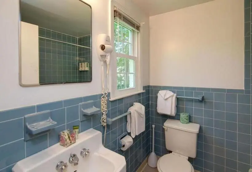 اتاق استاندارد با 2 تخت دوبل, Cape Cod Harbor House Inn