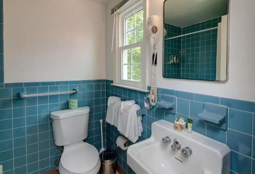اتاق لوکس, Cape Cod Harbor House Inn