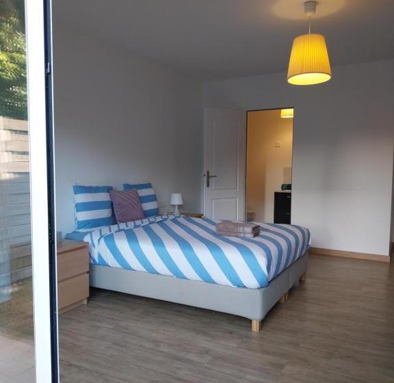 חדר סטנדרט נוף לגינה, Hôtes De Libourne