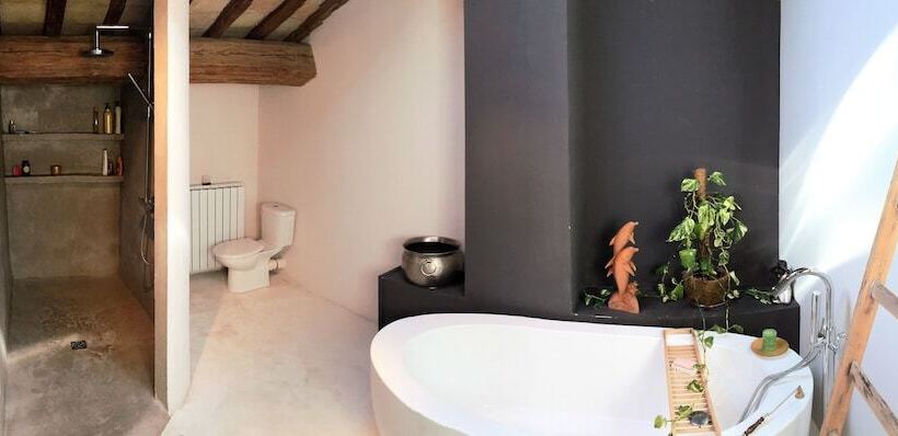 غرفة عائلية حمام مشترك, Lunel Bien être