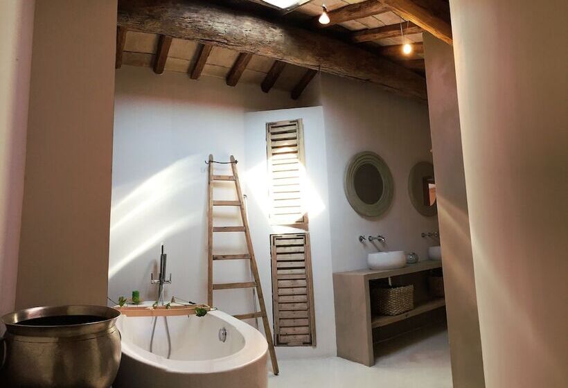 غرفة قياسية ثلاثية حمام مشترك, Lunel Bien être