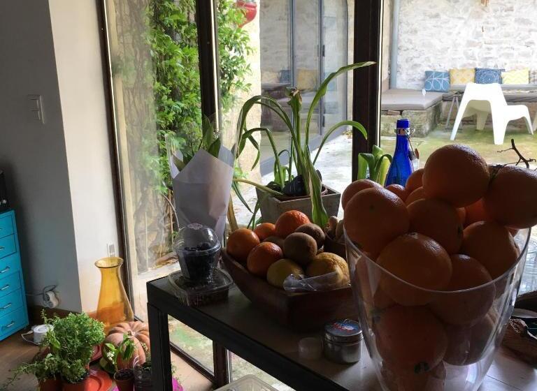 غرفة قياسية ثلاثية حمام مشترك, Lunel Bien être