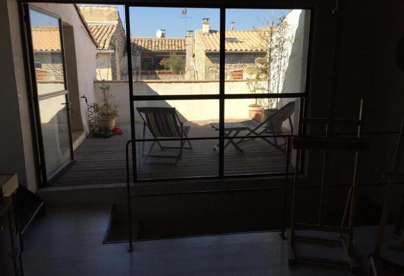 غرفة قياسية ثلاثية حمام مشترك, Lunel Bien être