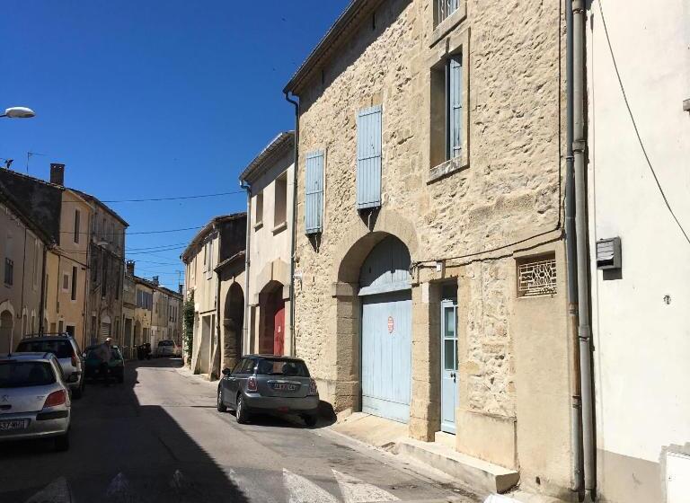 غرفة عائلية حمام مشترك, Lunel Bien être