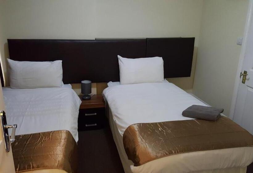 Номер Стандарт, Portsmouth Budget Hotels   All Rooms Are En Suite