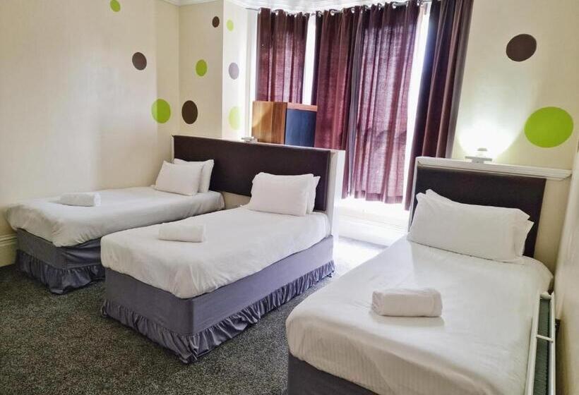 标准三人间, Portsmouth Budget Hotels All Rooms Are En Suite