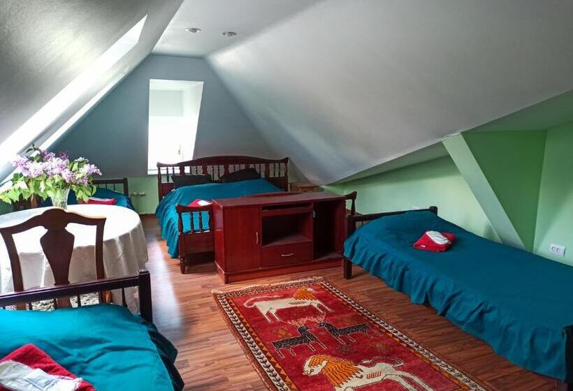 اتاق خانوادگی با سرویس بهداشتی مشترک, вілла графа