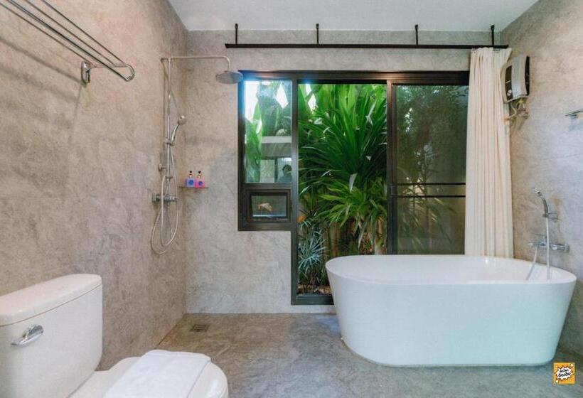 חדר משפחתי נוף לגינה, Blue River Resort