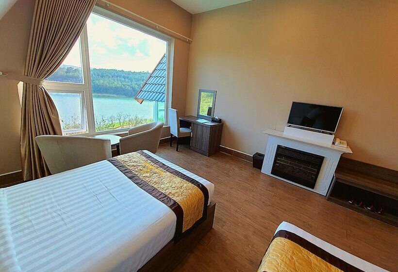 اتاق لوکس با چشمانداز دریاچه, Dalat Wonder  Resort