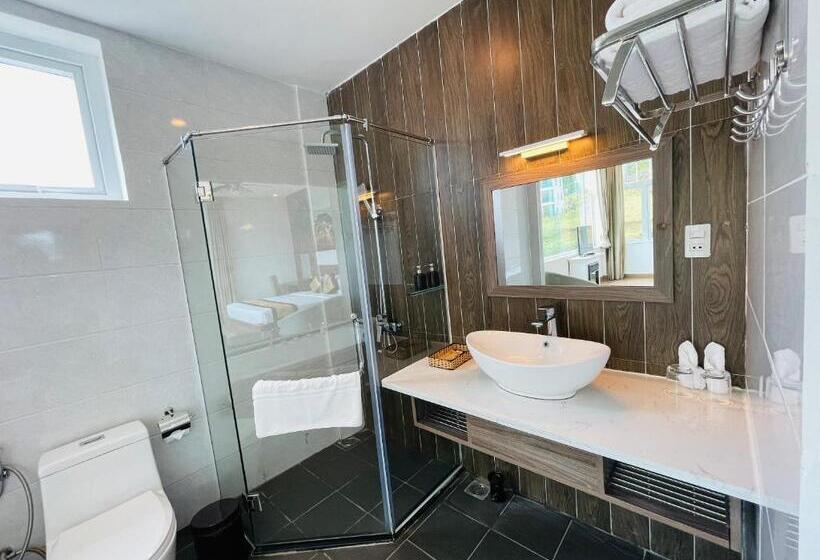 اتاق پریمیوم با چشمانداز دریاچه, Dalat Wonder  Resort