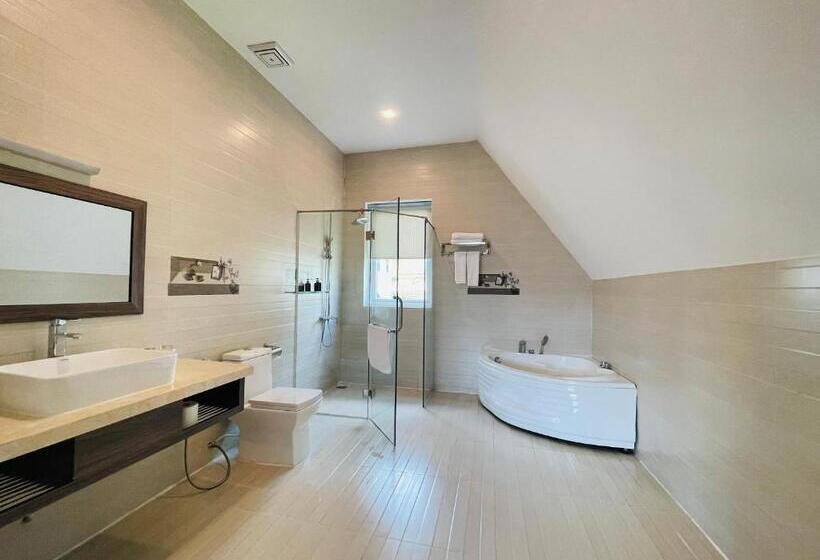 اتاق پریمیوم با چشمانداز دریاچه, Dalat Wonder  Resort